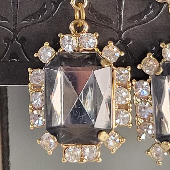 Gold Tone Dangle Earrings Gray Faceted Gem Crystal Border Drop 2.2" Nickel Free - Picture 4 of 11